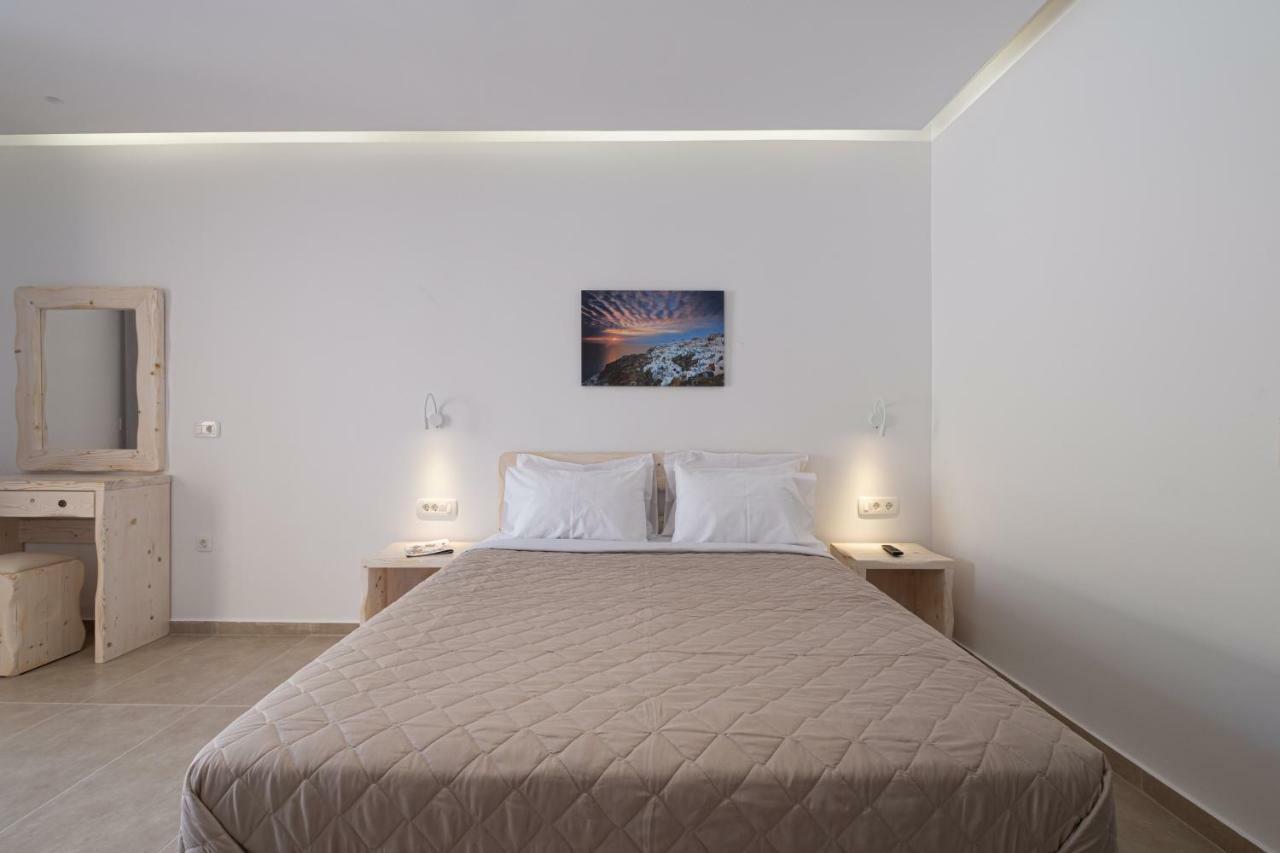 Cyclops Beach Apartments เปริโวลอส ภายนอก รูปภาพ