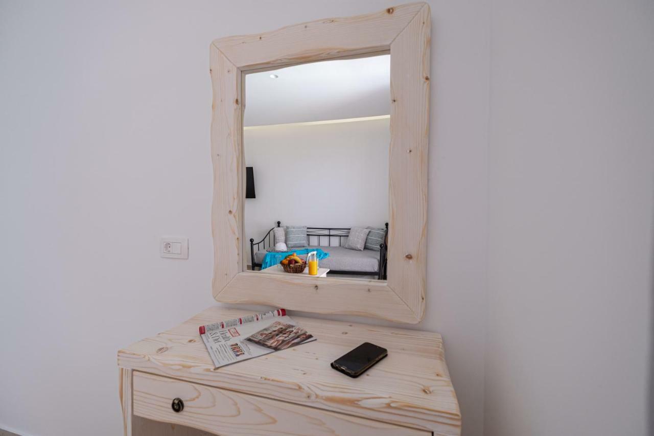 Cyclops Beach Apartments เปริโวลอส ภายนอก รูปภาพ